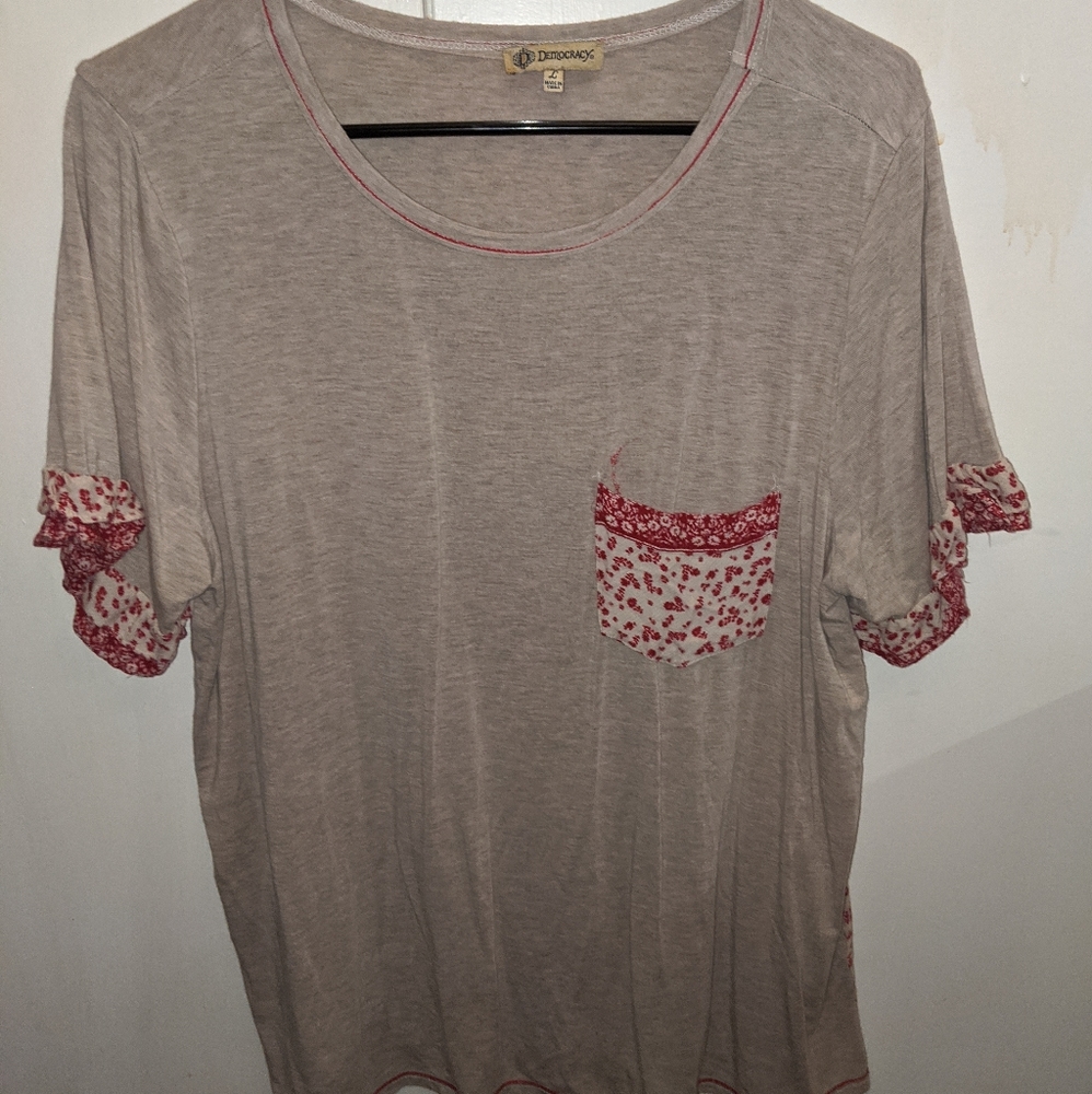 Tee Size L (fits m/l) Democracy